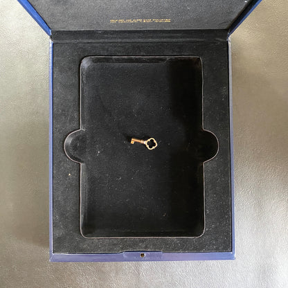 Visionaire 21: The Diamond Issue