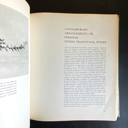 The Art of Arranging Flowers : a Complete Guide to Japanese Ikebana