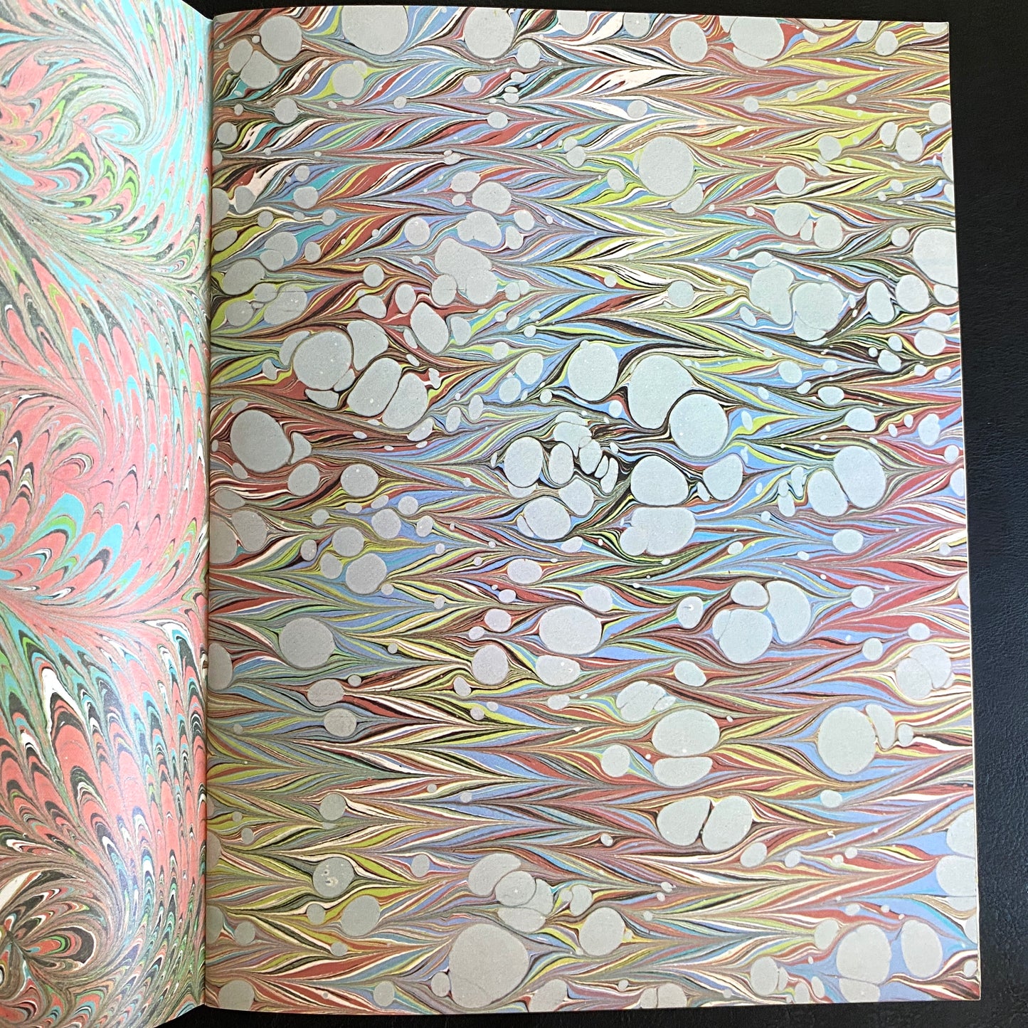 Ready-to-Use Marbleized Papers