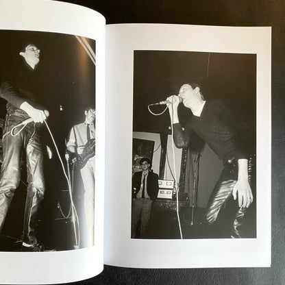 Joy Division: Juvenes