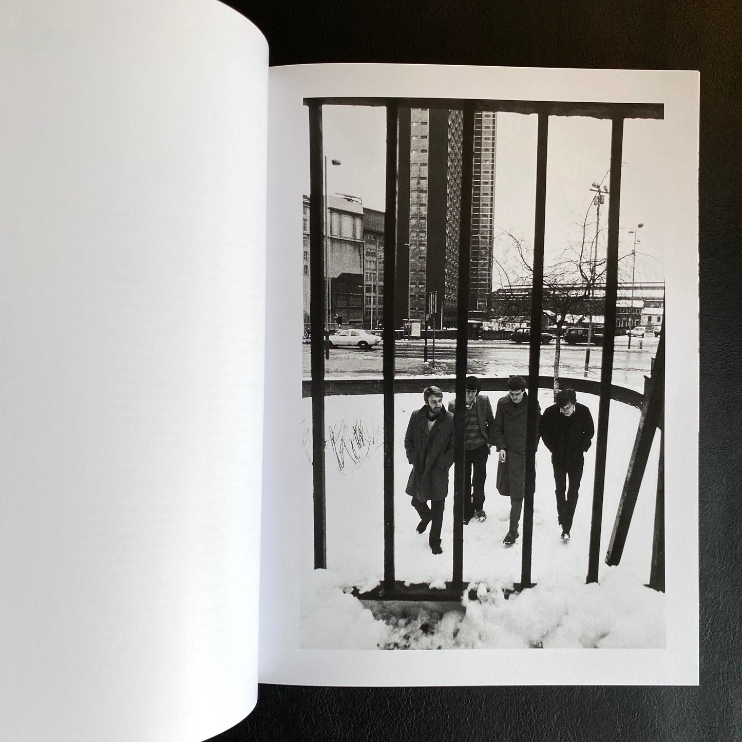 Joy Division: Juvenes