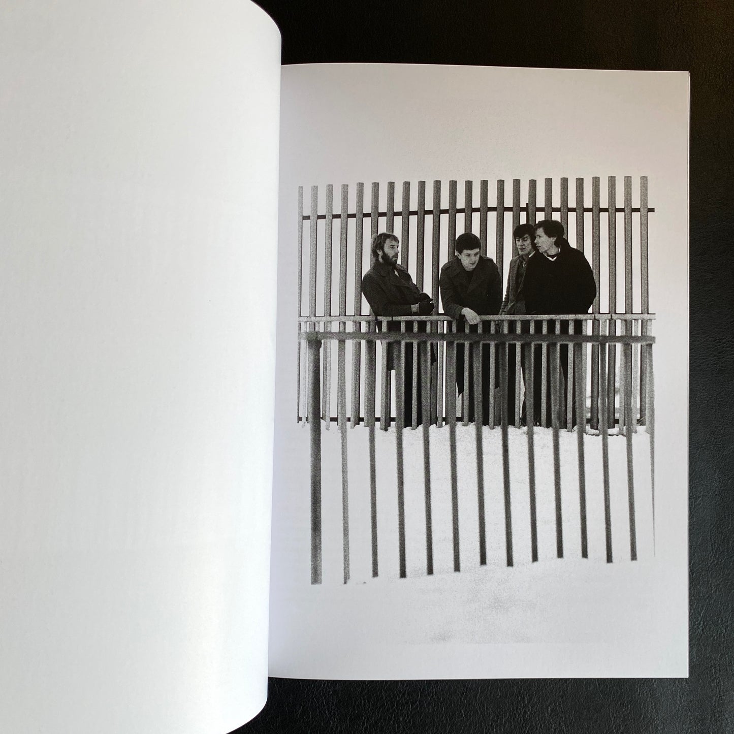 Joy Division: Juvenes