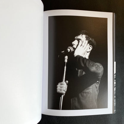 Joy Division: Juvenes