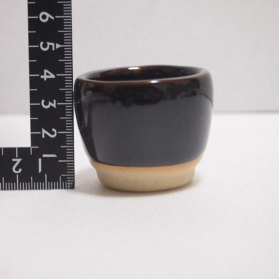 Vintage Set of 5 sake cups, presented in a wooden box